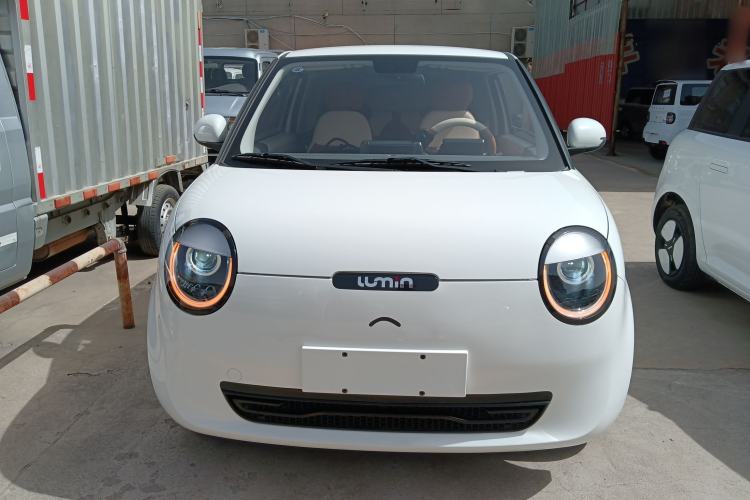 Used CHANGAN NEVO Lumin 2025 205 km Xiangqin Version Front