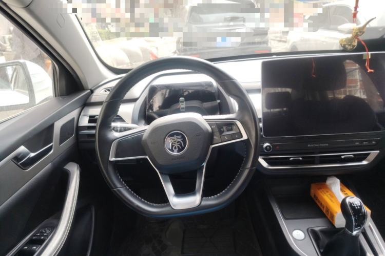 Used BYD Qin Pro 2018 1.5L Manual SmartConnect Sharp Edition Steering Wheel