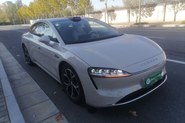 Used Hima Luxeed S7 2025 855 km Max