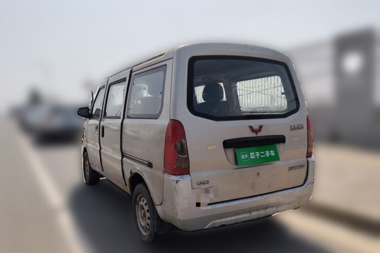 Used Wuling Rongguang 2011 1.2L Base Version
