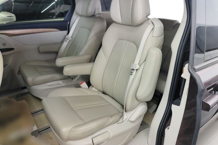 Used Buick GL8 2017 ES 28T Comfort Model China V Standard
