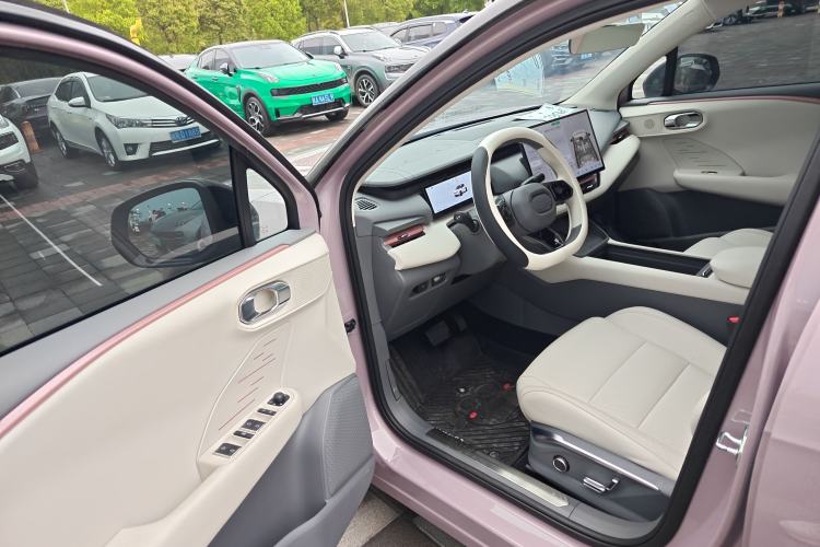 Used Lynk & Co 06 EM-P 2023 EM-P 126 Long-Range Halo Driver Seat