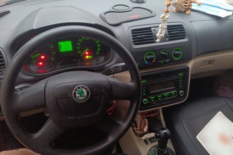 Used Skoda Fabia 2012 1.4L Automatic Crystal Edition