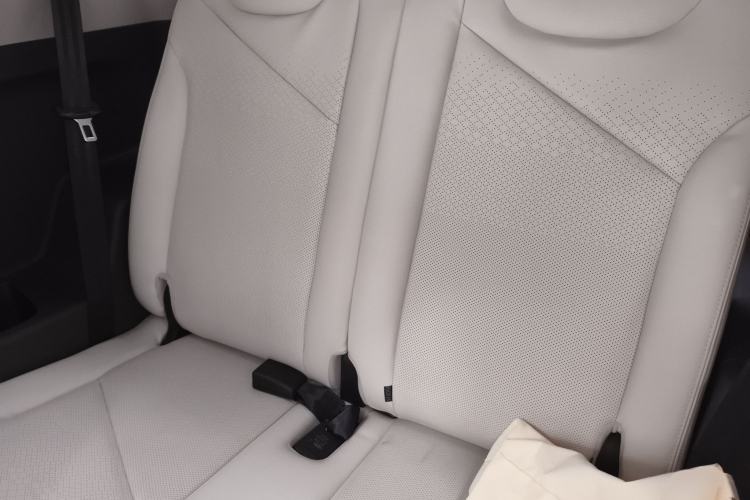 Used Chery QQ Little Ant 2024 Revised Edition Youth Version 321 km Only Love Edition 29.23 kWh
