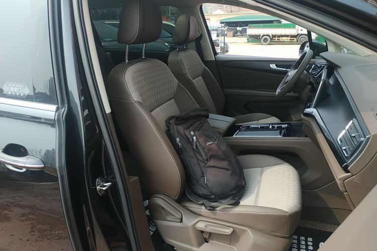 Used Volkswagen Viloran 2024 330TSI Business Edition Right Front Seat