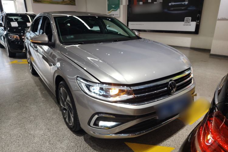 Used Volkswagen Bora 2024 300TSI DSG Prestige Edition Exterior 1