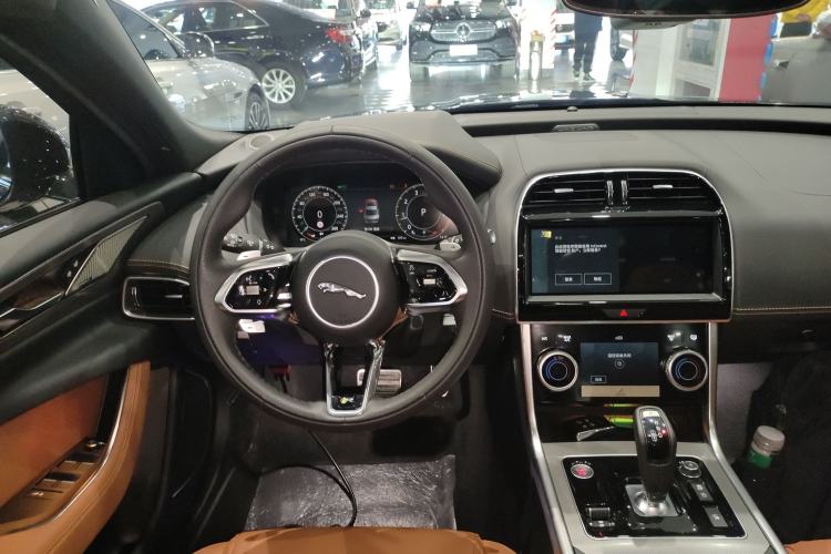 Used Jaguar XEL 2025 2.0T 250 PS R-DYNAMIC 90th Anniversary Edition
