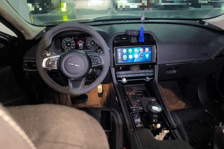 Used Jaguar F-PACE 2020 2.0T Rally Edition Center Console