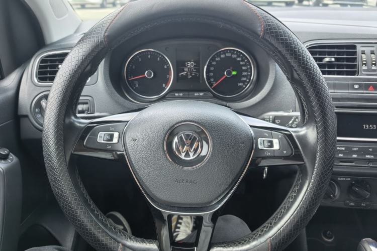 Used Volkswagen Polo 2016 1.6L Automatic Comfort Model