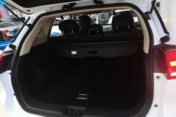 Used Geely Auto Emgrand X7 Sport 2016 1.8TD Automatic ZhiShang Model