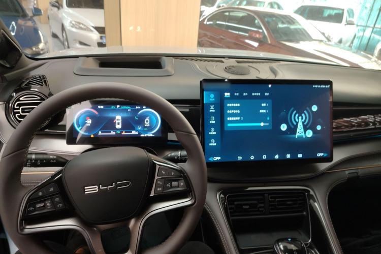 Used BYD Frigate 07 2023 DM-i 100KM Flagship Model Center Console