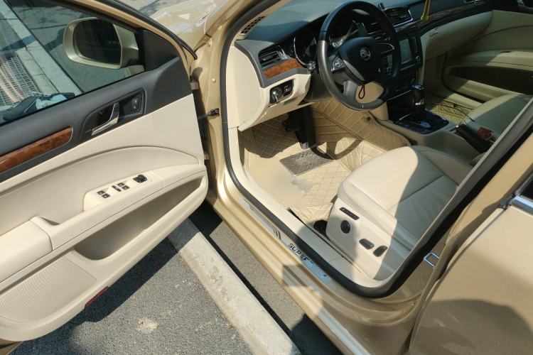 Used Skoda Superb 2013 1.8TSI Automatic Yashi Edition
