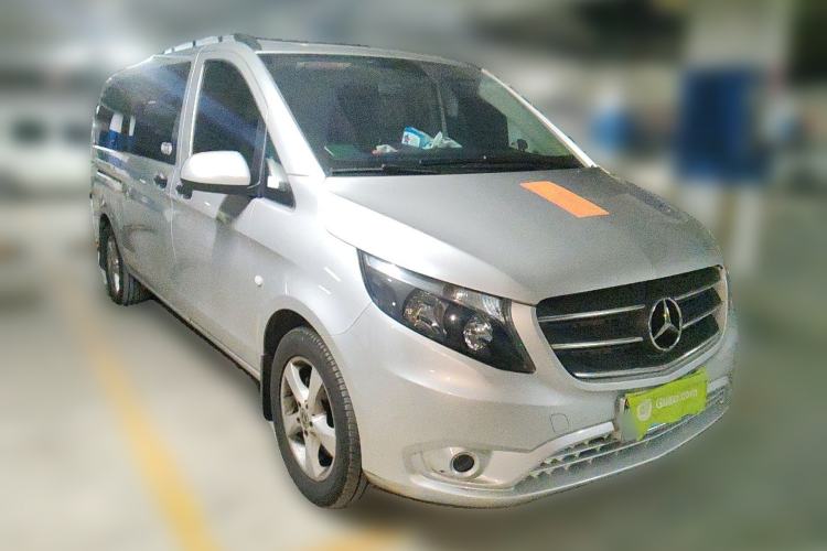 Used Mercedes-Benz Vito 2018 2.0T Elite Version 7 Seats China VI Emission Standard
