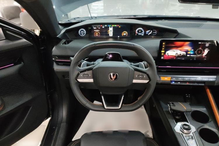 Used Changan UNI-V 2022 1.5T Prestige Version