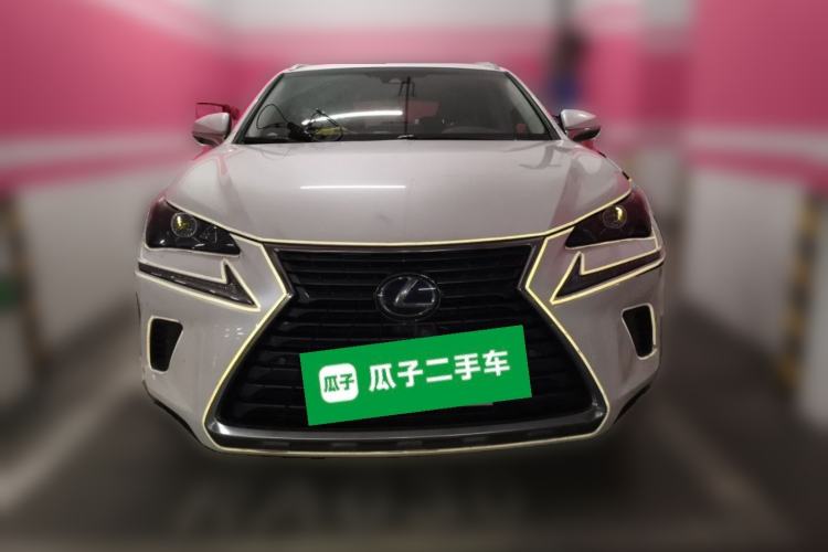 Used Lexus NX 2018 300h Front-Wheel-Drive FENGSHANG Version China V Emission Standard
