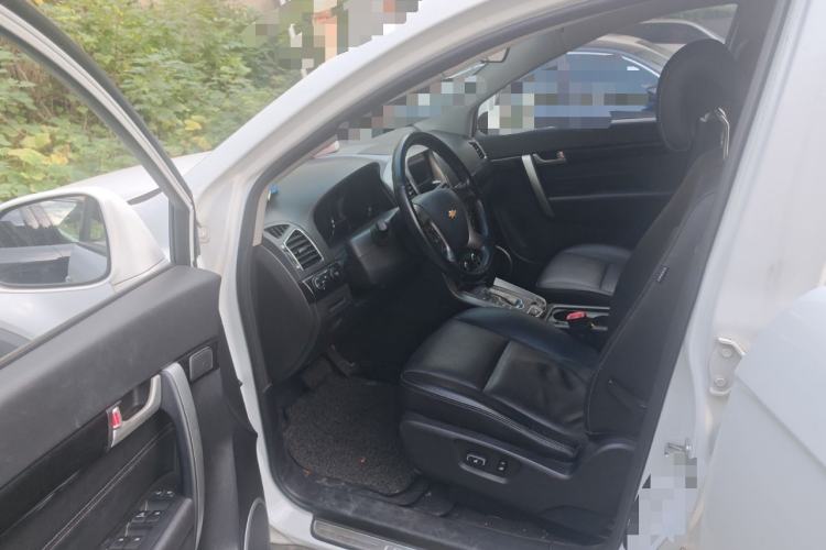 Used Chevrolet Captiva 2014 2.4L 4x4 Flagship Edition 7 Seats
