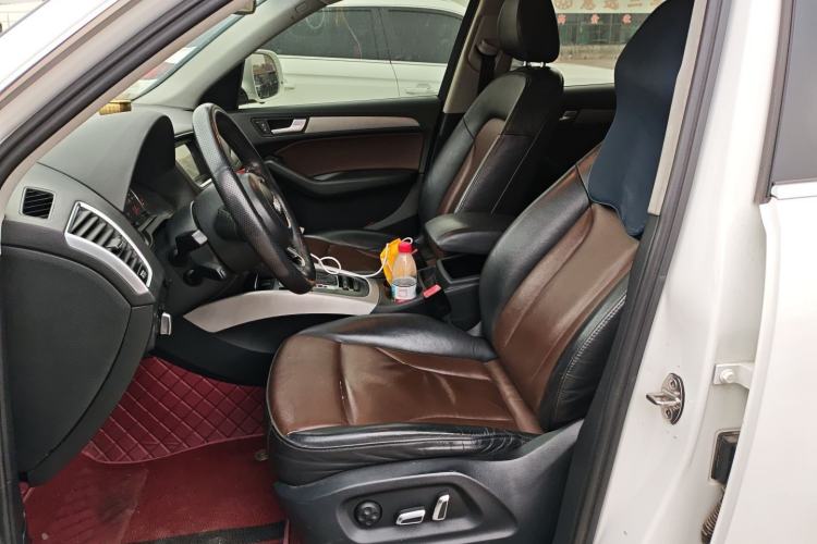 Used Audi Q5 2017 Plus 40 TFSI Ambition Model
