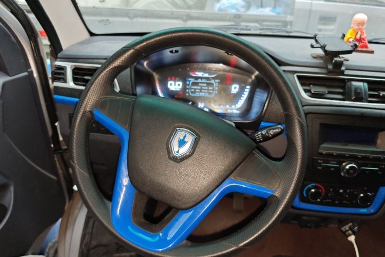 Used Jinbei New Dolphin EV 2023 Comfort-Style Van Corrugated Version 42.3 kWh
