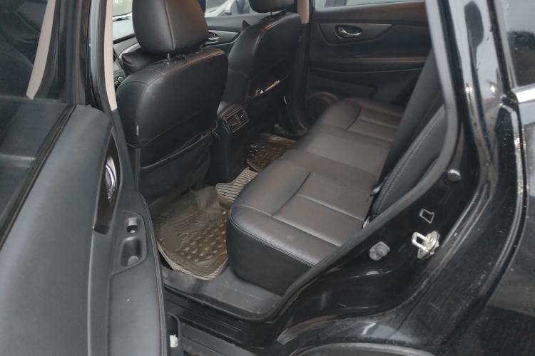 Used Nissan X-Trail 2015 2.0L CVT Comfort MAX Edition 2WD Left Rear Seat