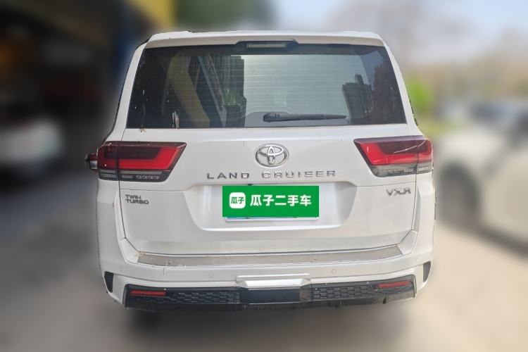 Used Toyota Land Cruiser 
