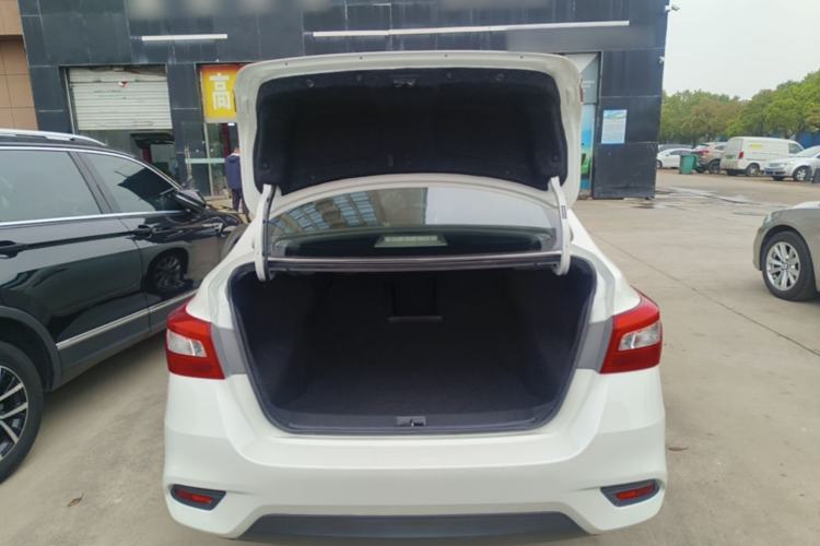 Used Nissan Sylphy 2018 1.6XV CVT Deluxe Edition Trunk