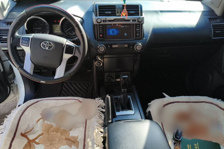 Used Toyota Prado 2016 2.7L Automatic Luxury Edition Interior 2