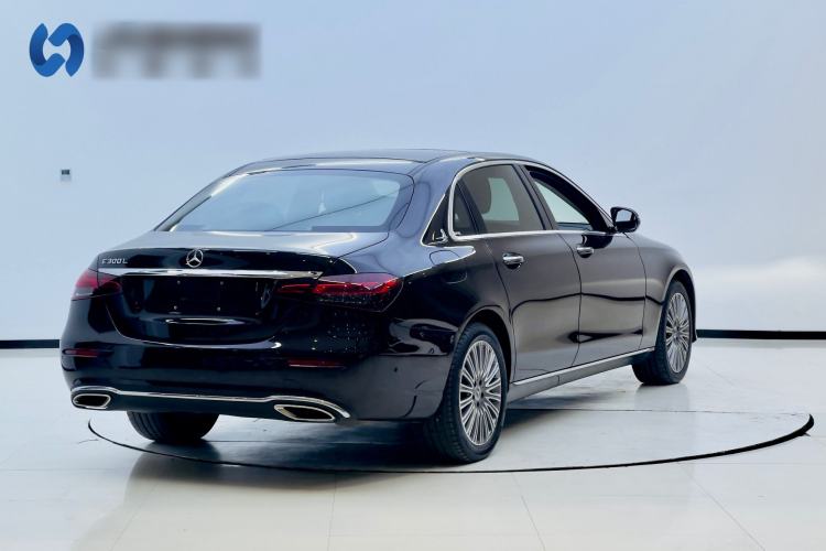 Used Mercedes-Benz E-Class 2023 E 300 L Luxury Model Exterior 5