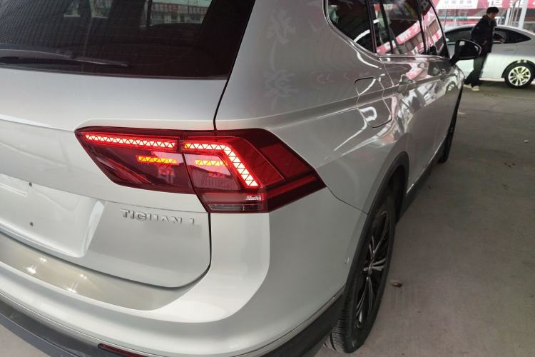 Used Volkswagen Tiguan L 2017 330TSI Automatic Two-Wheel Drive Flagship Edition