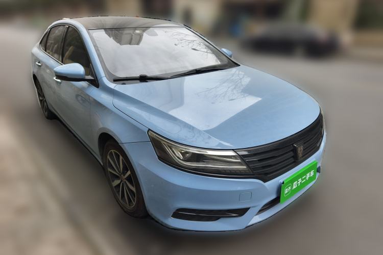 Used Roewe i6 2017 20T Automatic Internet ZhiZun Edition Front Right 45 Deg