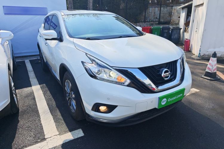 Used Nissan Murano 2021 2.5L XL Two-Wheel Drive Smart Connect Luxury Edition Front Right 45 Deg