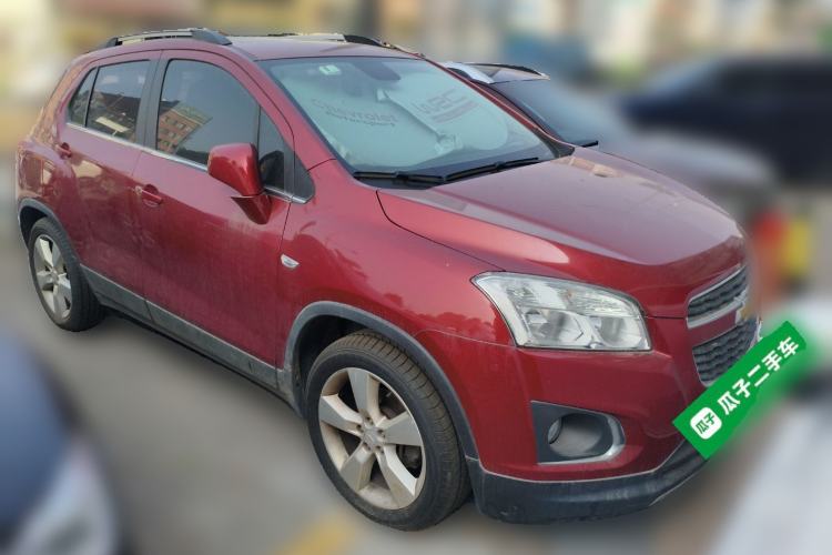 Used Chevrolet Trax 2014 1.4T Automatic Two-Wheel Drive Luxury Model Front Right 45 Deg