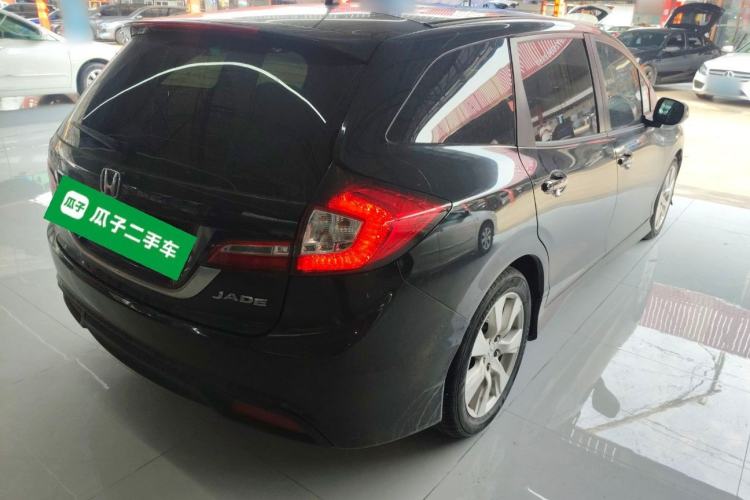 Used Honda Jade 2013 1.8L automatic Comfort version 5 seats
