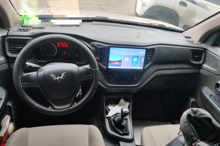 Used Wuling Hongguang V 2019 1.5L Jingqu Version China VI LAR Center Console