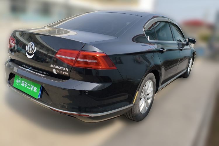 Used Volkswagen Magotan 2018 280TSI DSG Comfort Model Rear Right 45 Deg