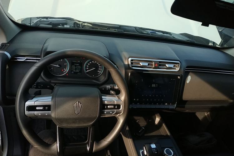 Used JMC DaDao 2024 Mountain Edition 2.3T Diesel Automatic 4x4 Standard Wheelbase Comfort Version