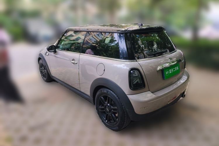 Used MINI 2011 1.6L ONE
