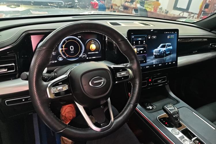 Used GAC Trumpchi GS8 2022 Flagship Series 2.0 TGDI Two-Wheel-Drive Prestige Edition (6-seater)