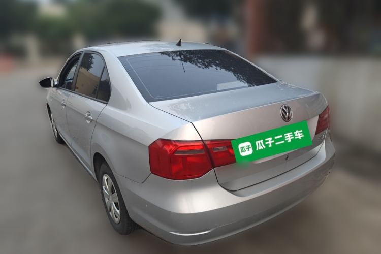 Used Volkswagen Jetta 2015 Value Edition 1.6L Manual Fashionable Style
