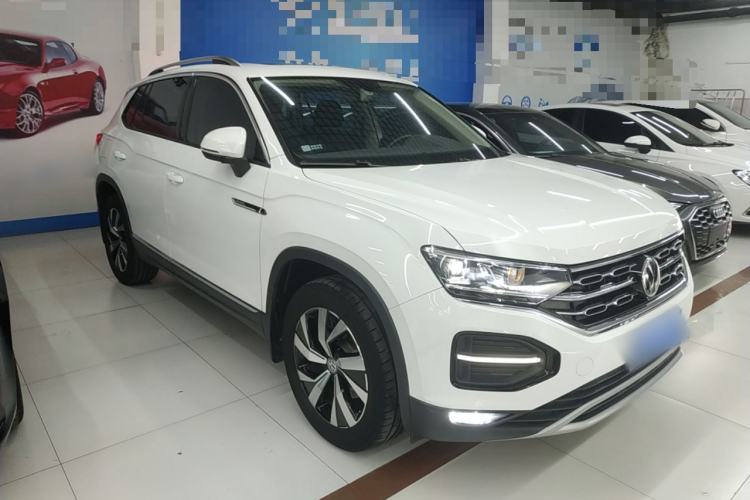 Used Volkswagen Tayron 2022 280TSI Two-Wheel Drive Luxury Smart Connectivity Version Front Right 45 Deg