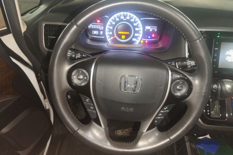 Used Honda Odyssey 2017 2.4L Supreme Edition