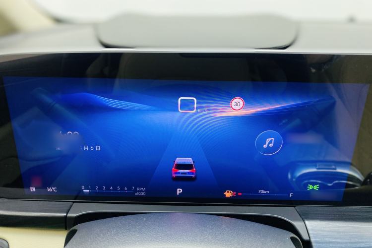 Used Buick GL8 2023 ES Lu Zun Flagship Model Interior 11