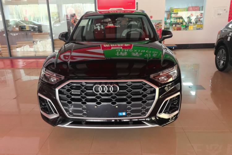 Used Audi Q5L 2025 quattro 45th Anniversary Edition 40 TFSI Sporty and Dynamic Model Exterior 1