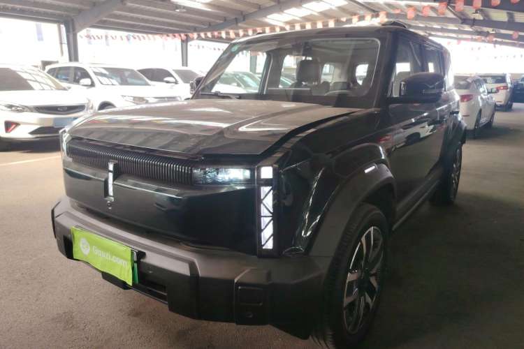 Used iCAR 03 2024 501km Four-wheel Drive Long-Range Advanced Version