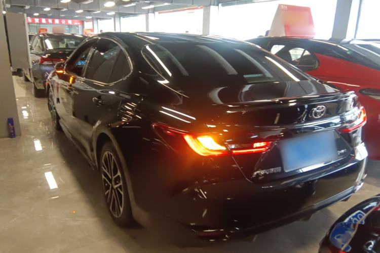 Used Toyota Camry 2026 Model Dual-Engine 2.0HSE Sport Lite Edition