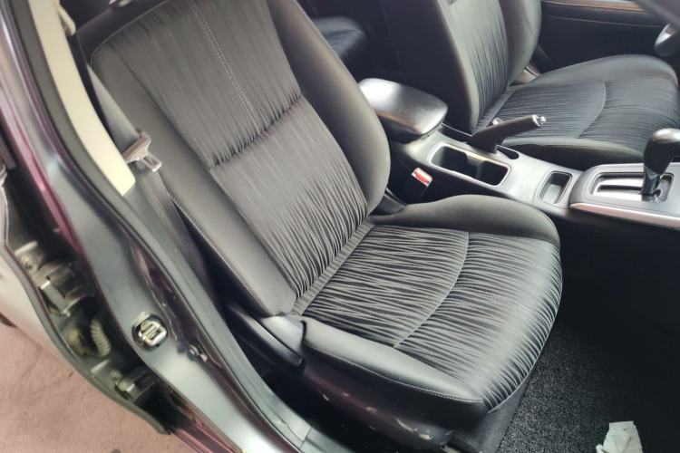 Used Nissan Sylphy 2019 Classic 1.6XE CVT Comfort Edition Right Front Seat