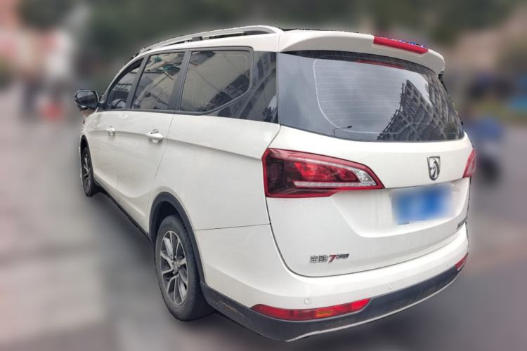 Used Baojun 730 2019 1.5L Manual Fashion Model 7-seater China VI Rear Left 45 Deg