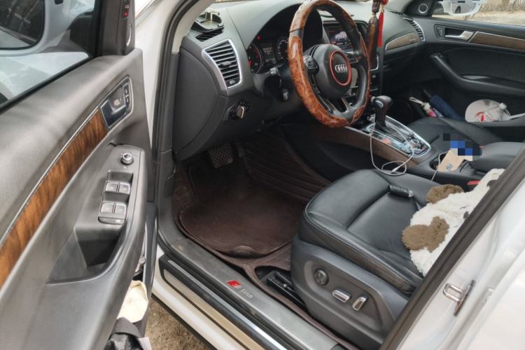 Used Audi Q5 2013 40 TFSI Comfort Edition Driver Seat