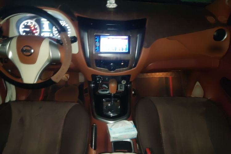 Used Nissan Terra 2018 2.5L Automatic 4x4 Luxury Edition