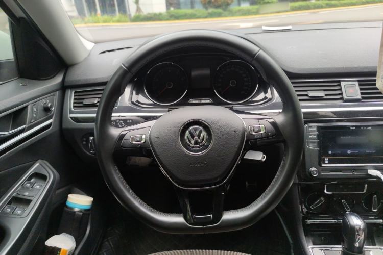 Used Volkswagen C-TREK 2020 1.5L Automatic Comfort Model Steering Wheel