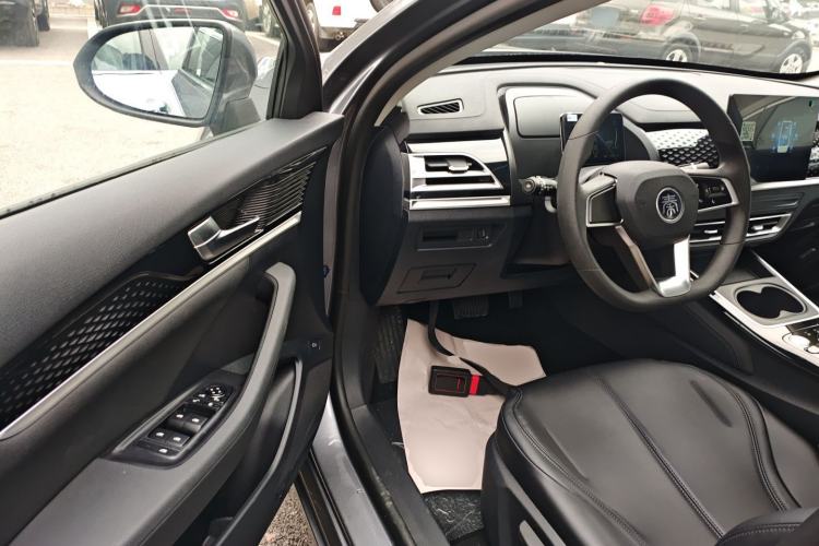 Used BYD Qin PLUS 2021 EV 400KM Leading Comfort Edition
